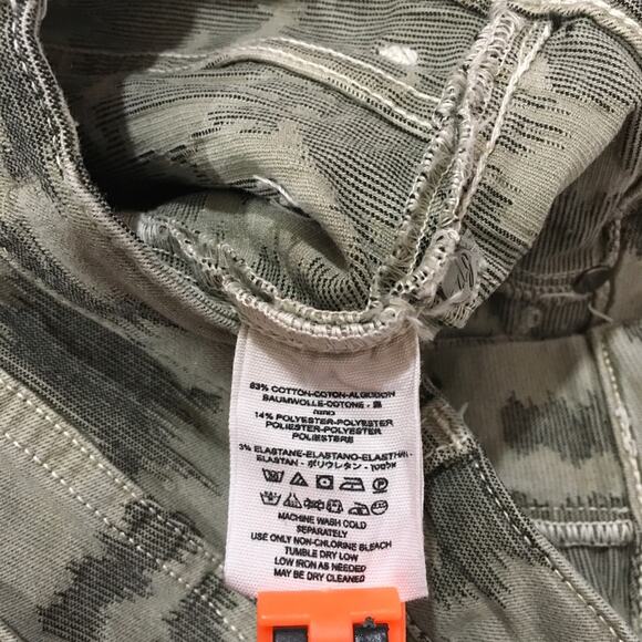 Free People Long & Lean High Waist Denim Camo Leggings - 25 - Picture 12 of 12